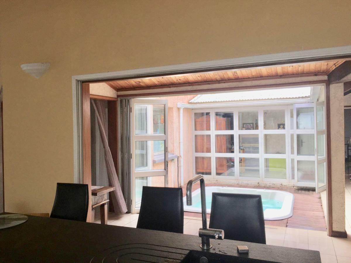 Sun Villa Chambre Chez L Habitant Saint-Denis Exterior photo